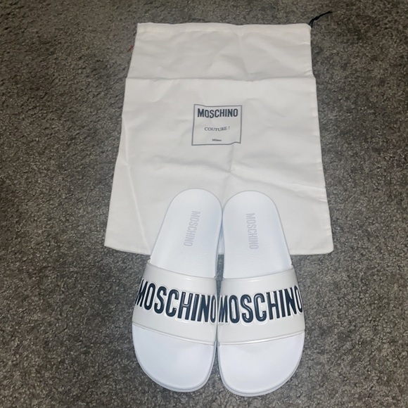 Moschino White Pool slides - Picture 7 of 8